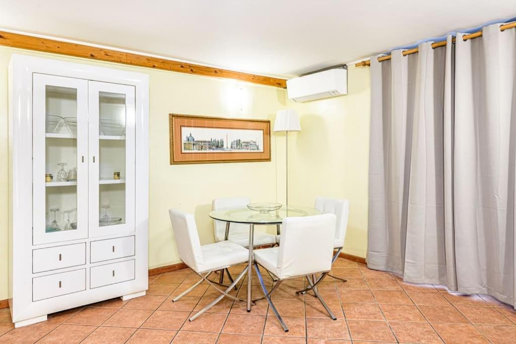 Flavia's Loft Spanish Steps Appartement